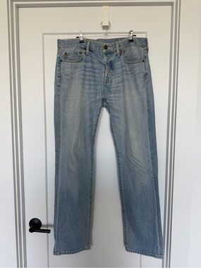 Abercrombie & Fitch Light Wash Straight Jeans 32/32